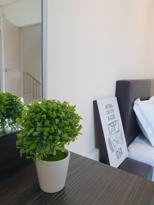 3Storey House 13Pax Family Suite Bayan Lepas Exterior photo