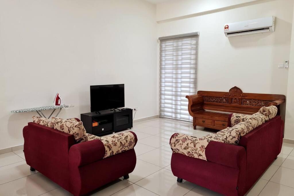 3Storey House 13Pax Family Suite Bayan Lepas Exterior photo