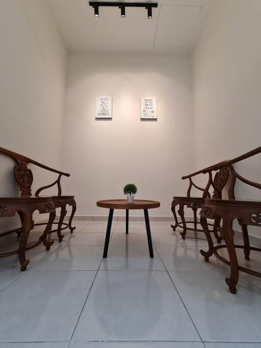 3Storey House 13Pax Family Suite Bayan Lepas Exterior photo